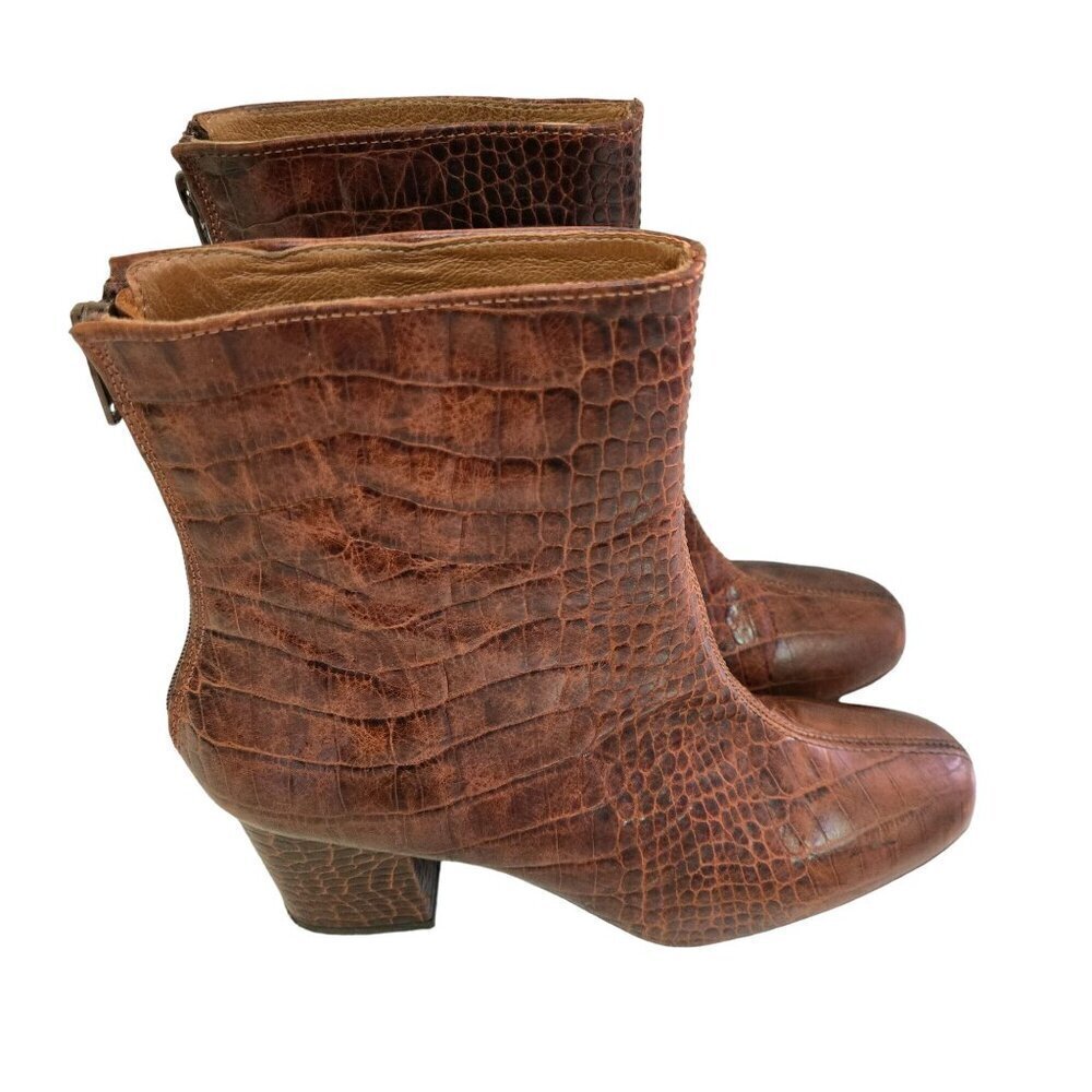 Free People Cecile Brown Croc Embossed Leather Block Heel Booties Size 37/6.5